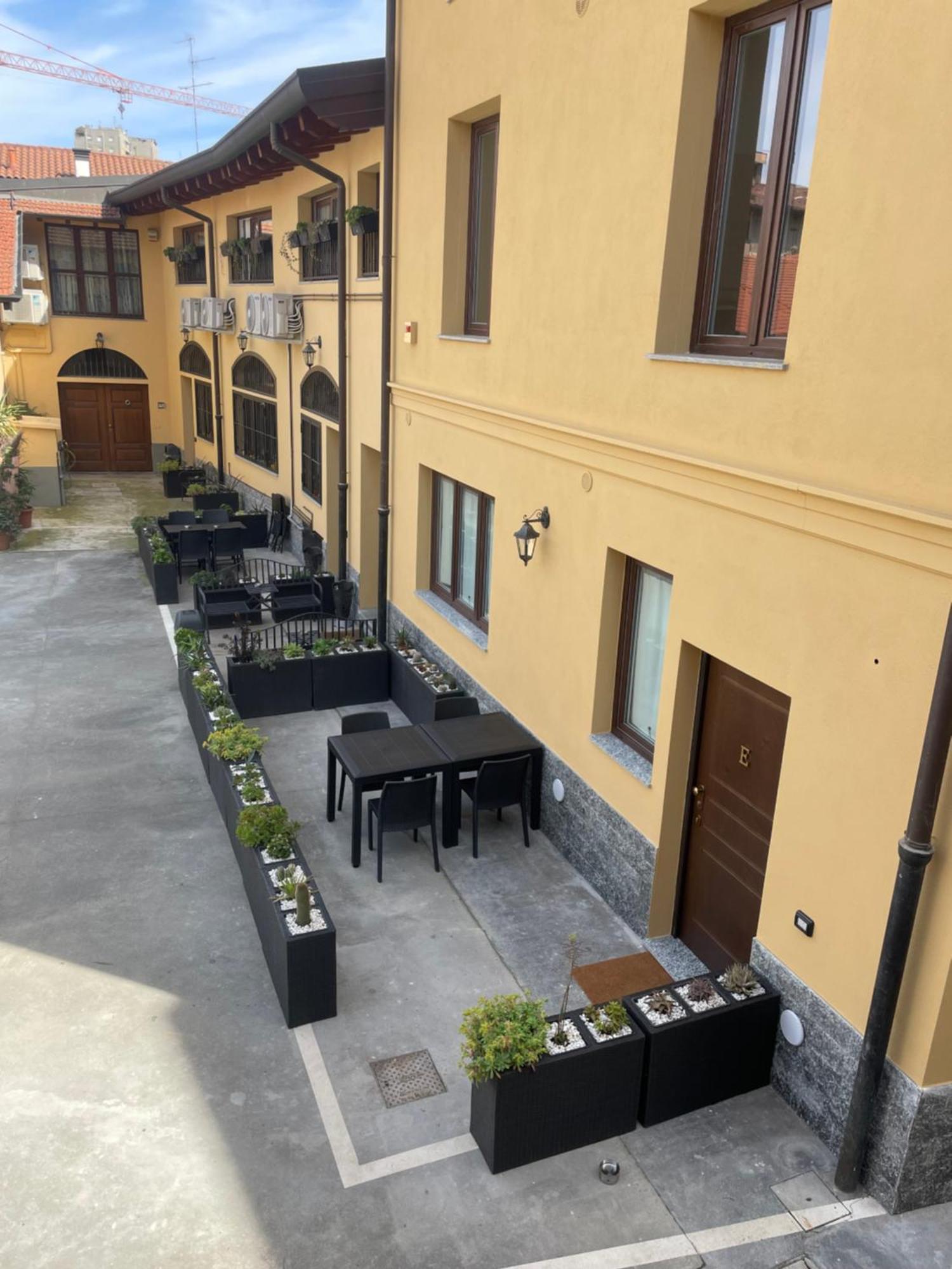Residenze Niguarda Aparthotel Милано Екстериор снимка